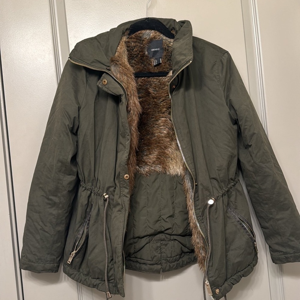 Forever 21 Faux Fur Lined Utility Anorak Jacket | Olive Green | Small